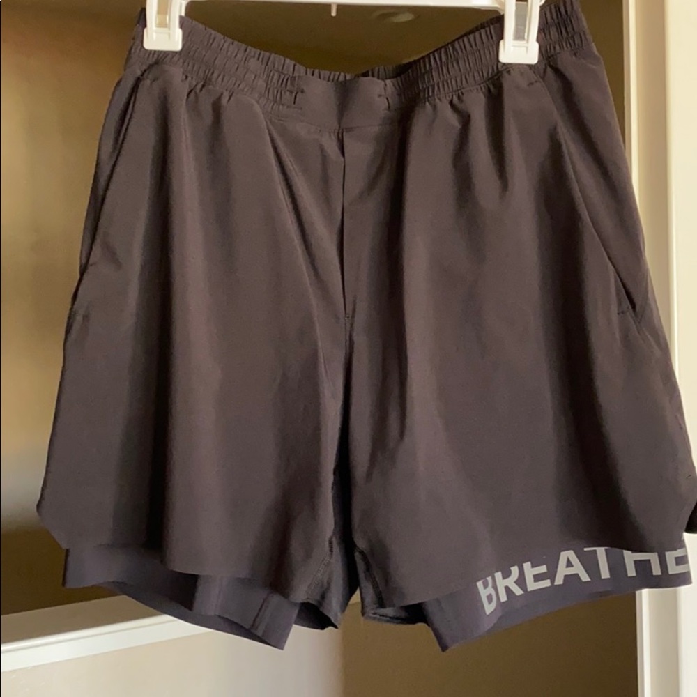 Men’s size L Lululemon black shorts